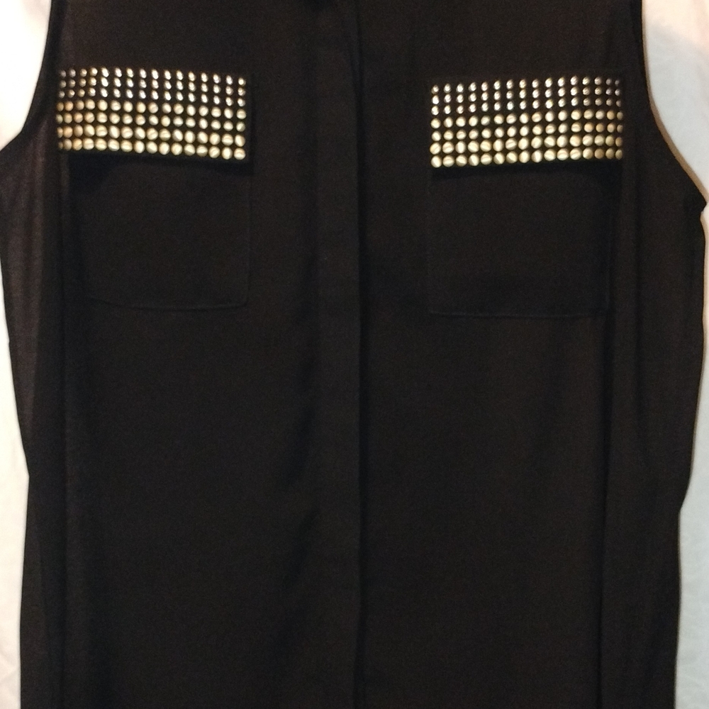 EVERYTHING IN MY CLOSET FOR $130 OR MO!Forever 21 Black top with Gold Studs